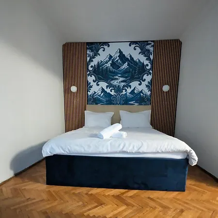 Old Town Boutique براشوف